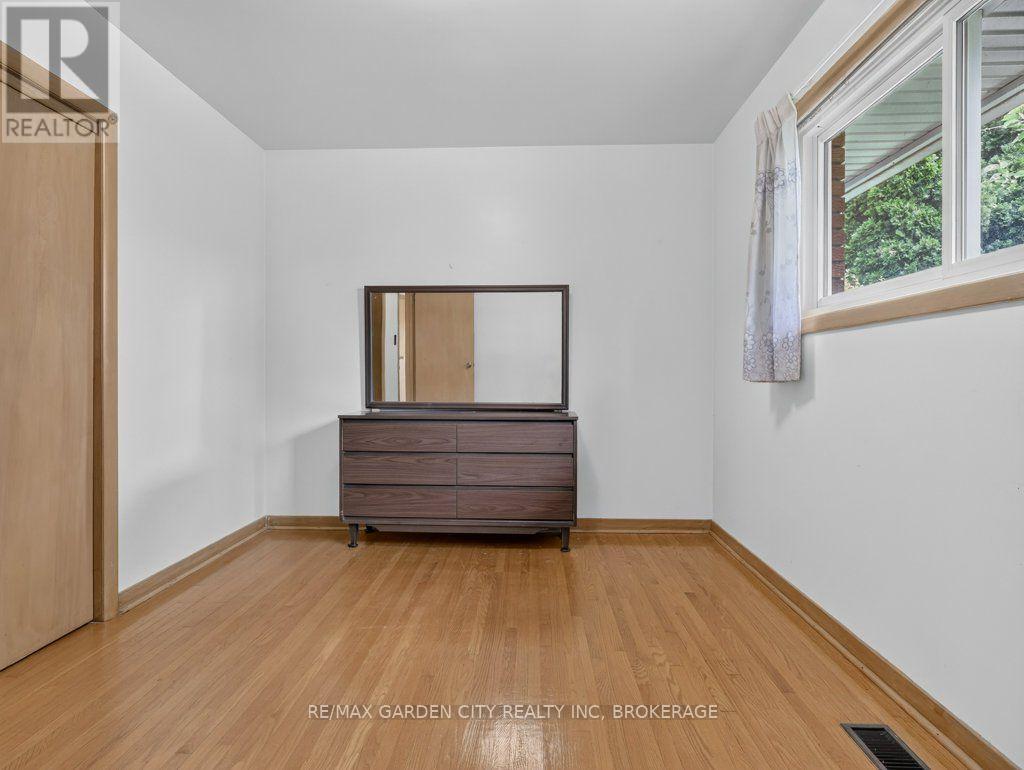 8 CHAMPA DRIVE - Image 34