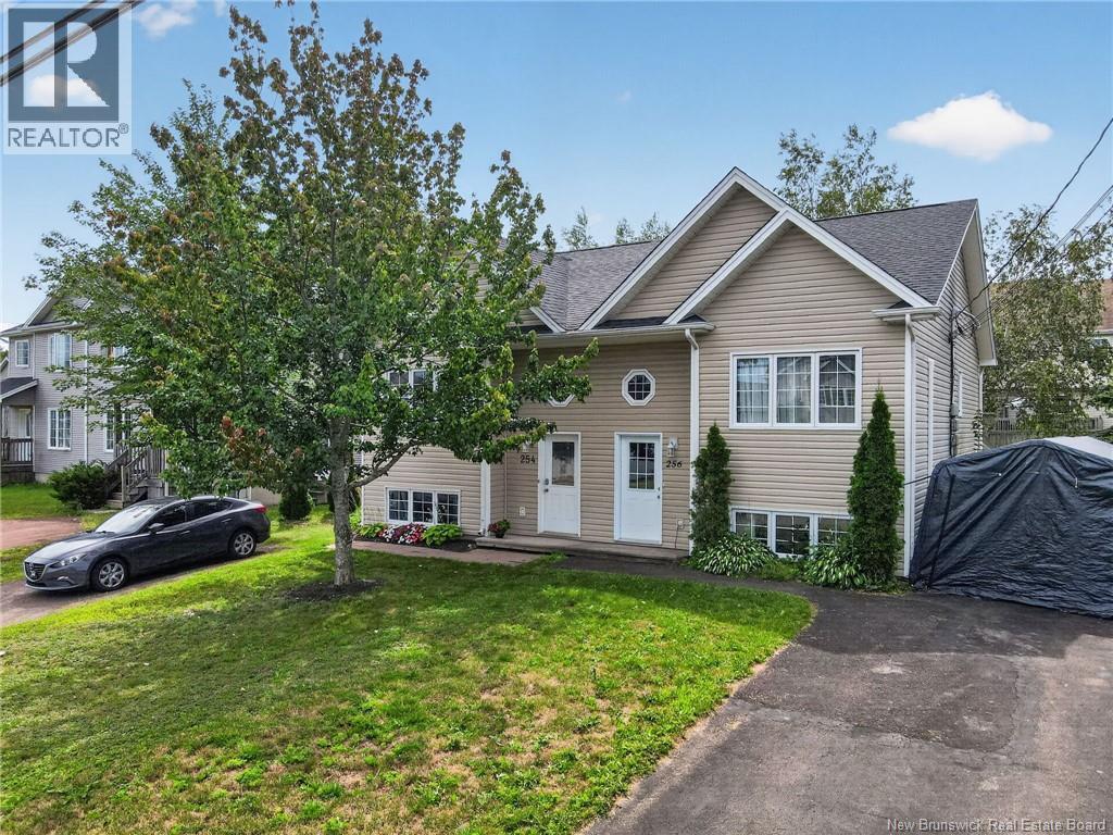 256 Glencairn Drive - 2