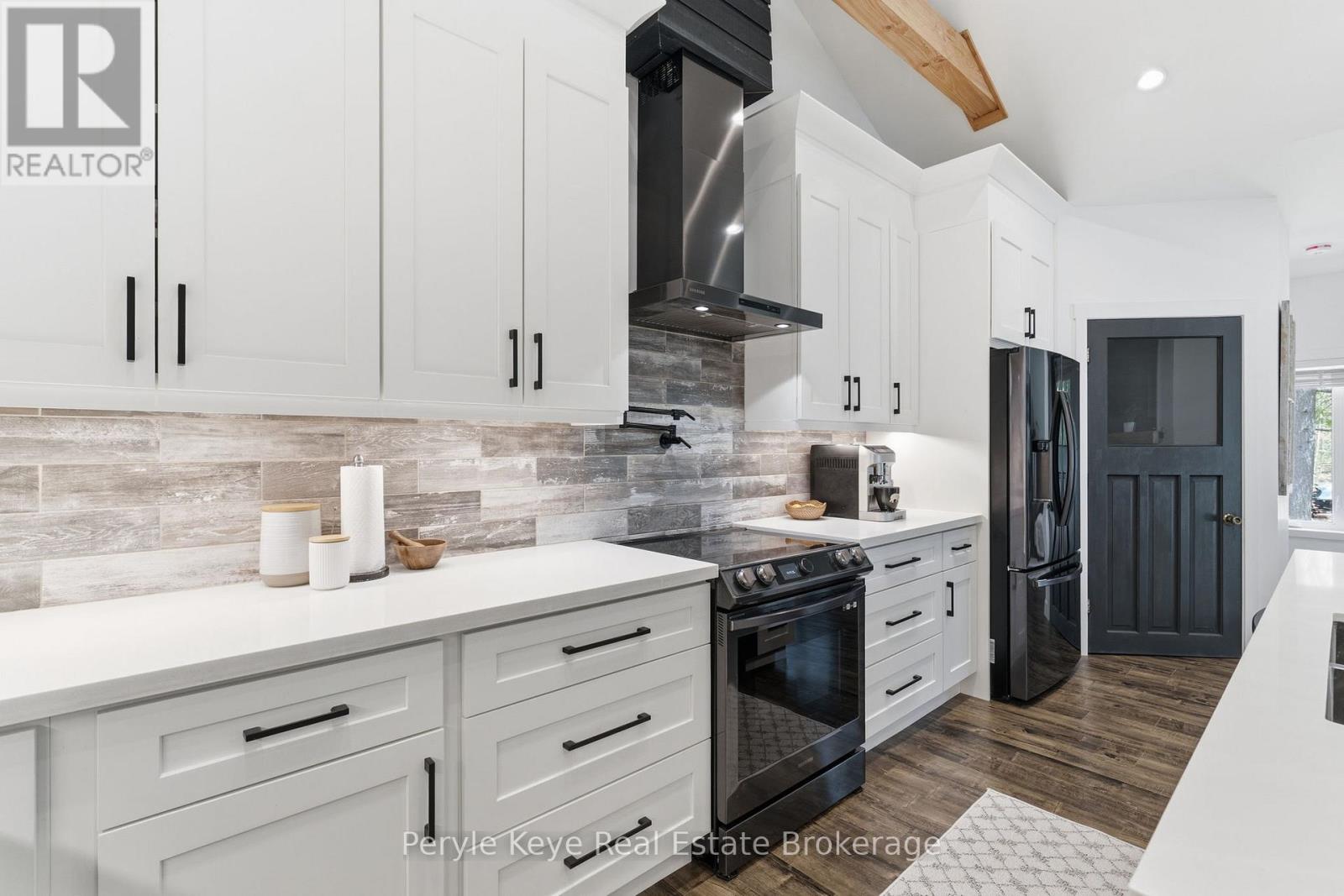 1056 XAVIER STREET - Image 17