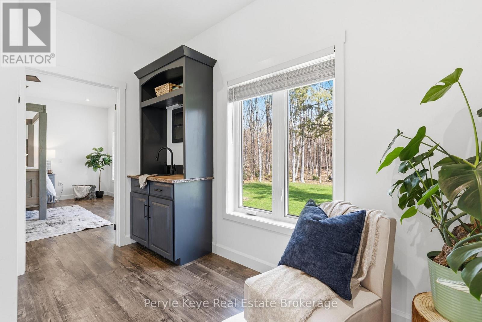 1056 XAVIER STREET - Image 20