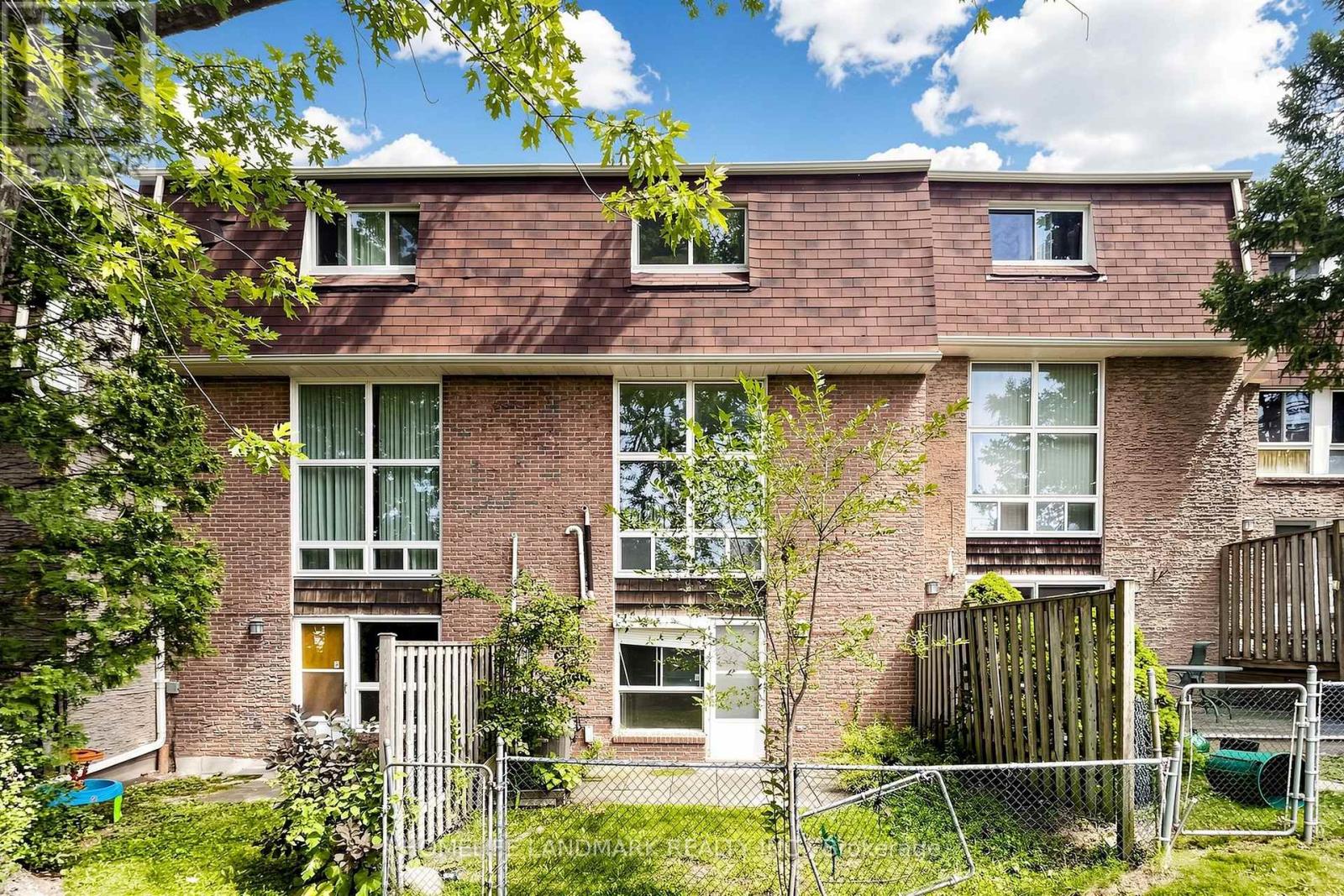 8 RUSTY CREST WAY - 39