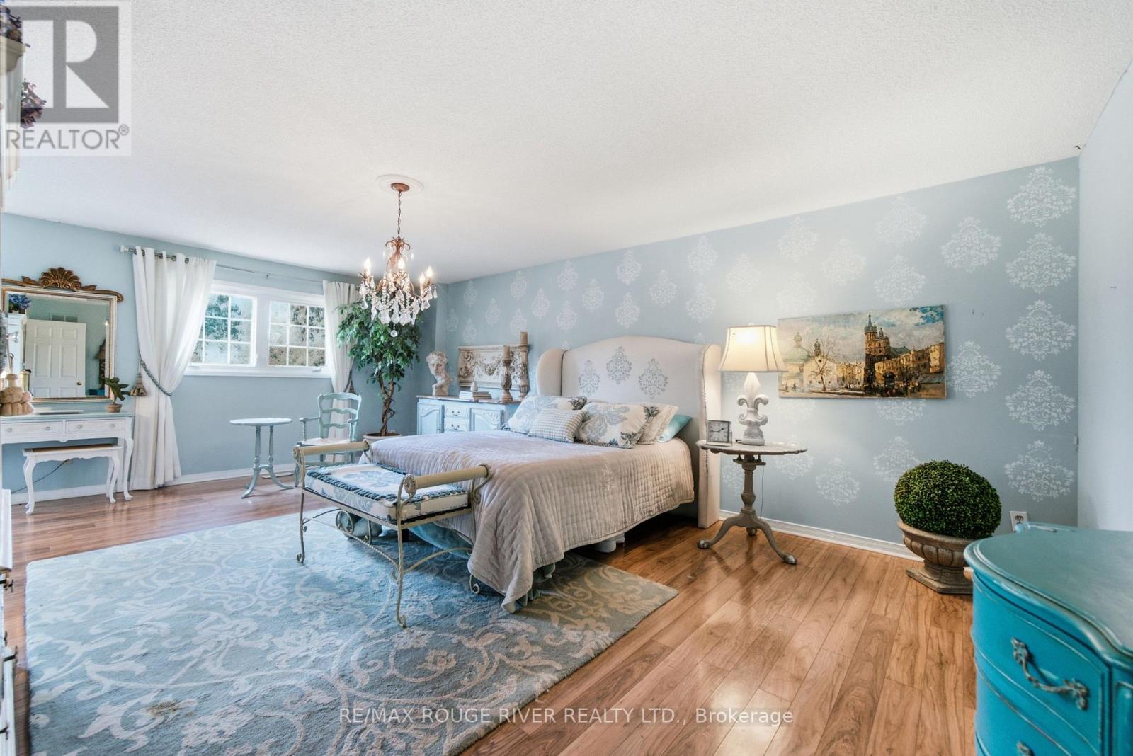 909 RIDGE VALLEY DRIVE - 19