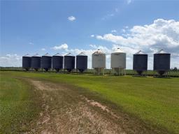 153135 66 North Road N, Virden, MB R0M2C0 Photo 8