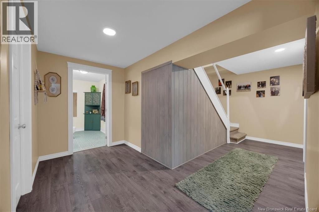 14 Alexander Court - 17