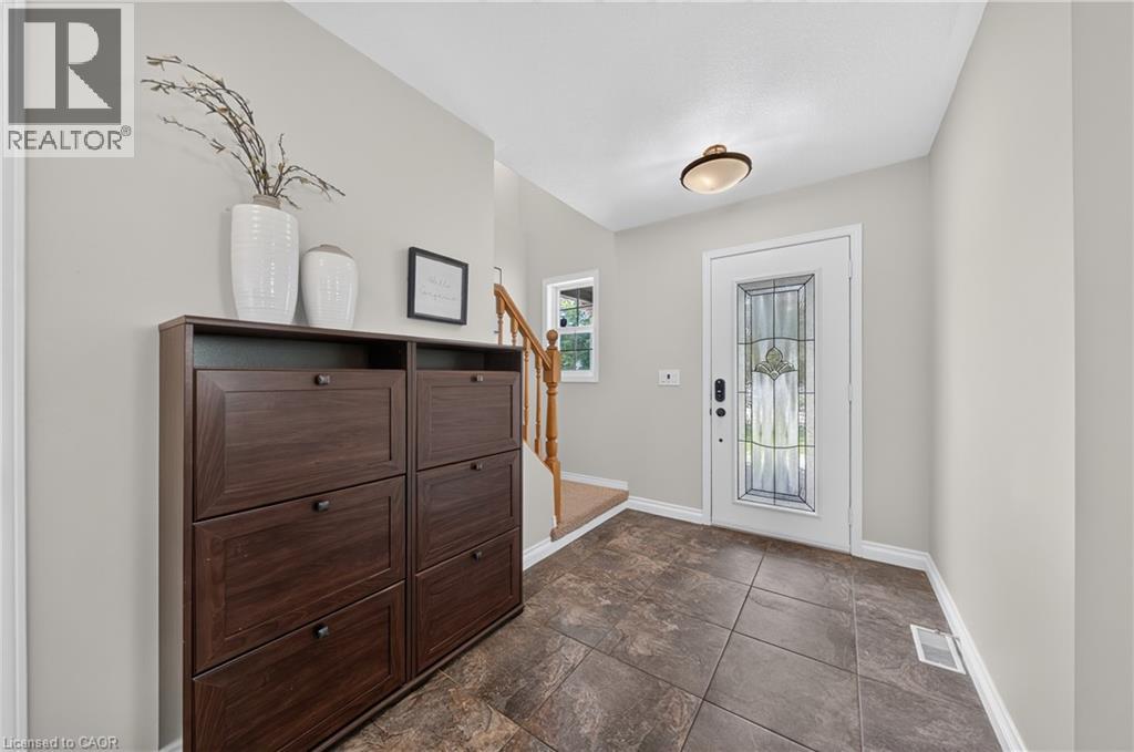 298 PINELAND Place - Image 7