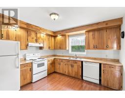 12 Thorburn Place thumbnail 4