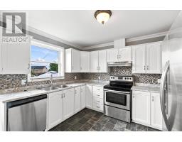 155 Smallwood Drive thumbnail 4