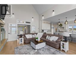 7 Commodore Place thumbnail 14