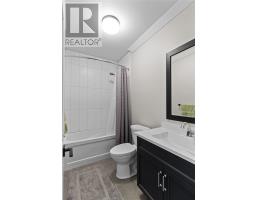 7 Commodore Place thumbnail 40