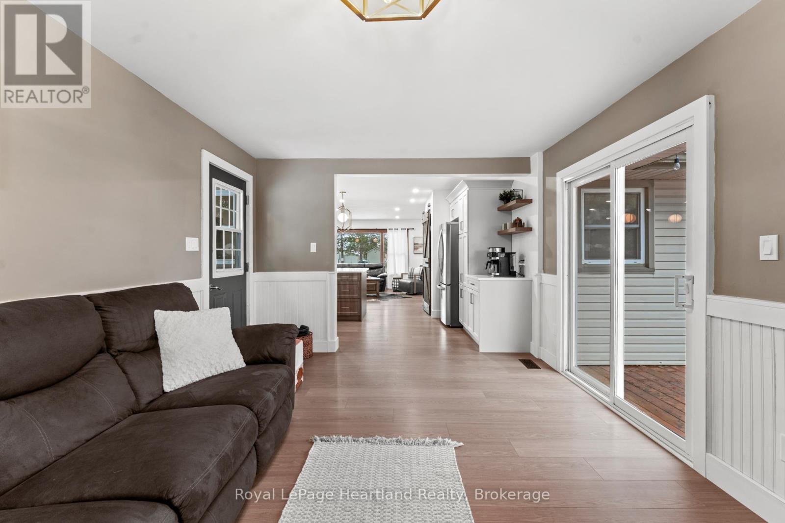 77 CHALK STREET N - Image 12