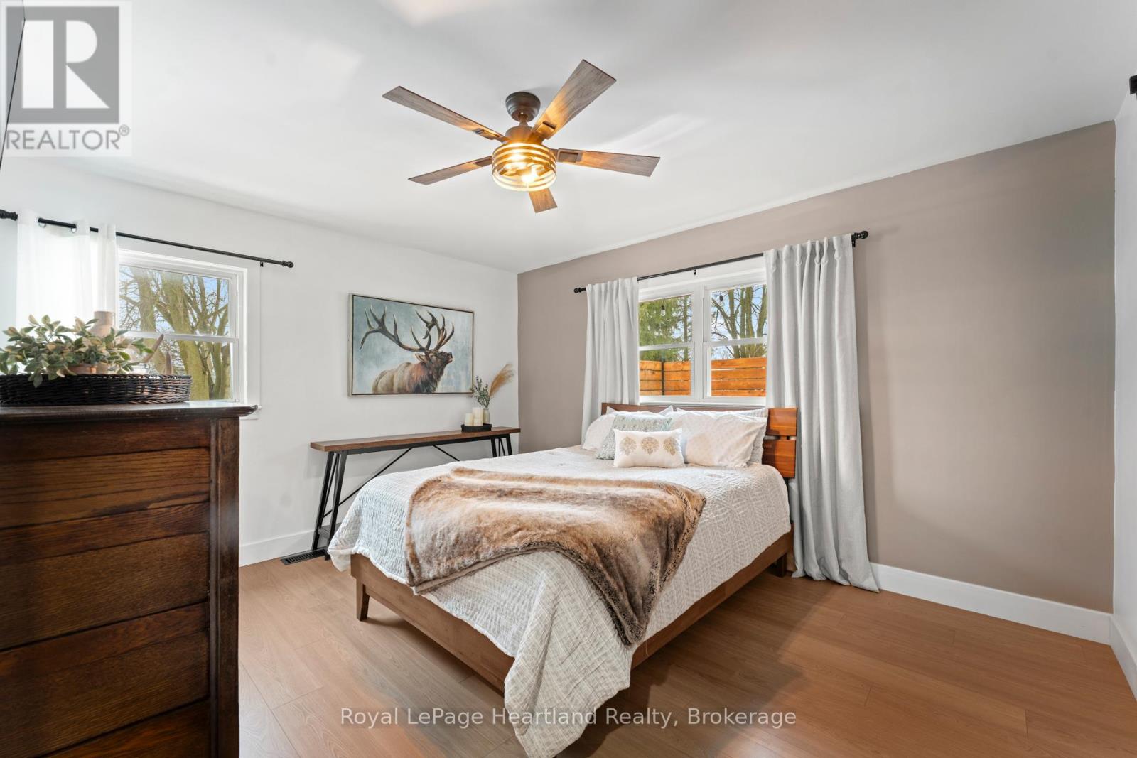 77 CHALK STREET N - Image 20