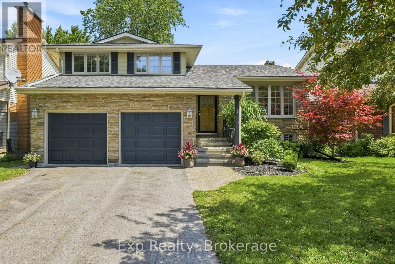 36 KENSINGTON CRESCENT - 1