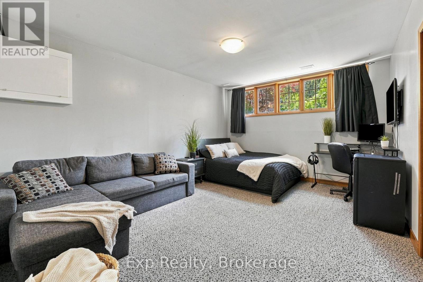 36 KENSINGTON CRESCENT - Image 26