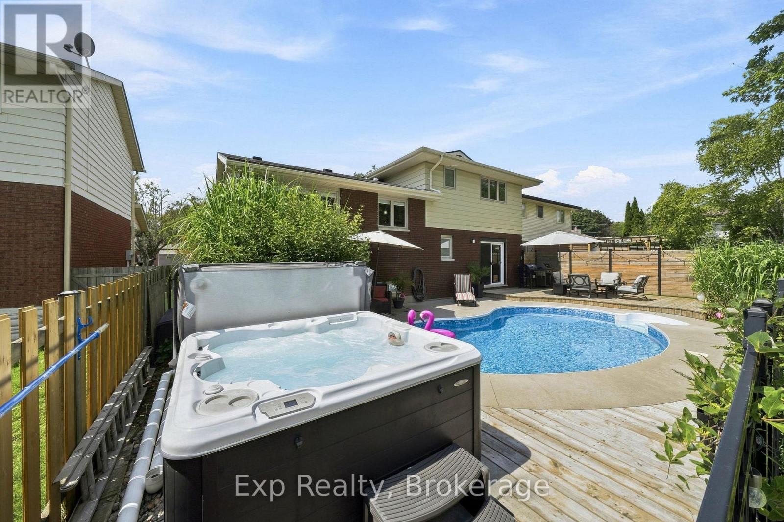 36 KENSINGTON CRESCENT - Image 31