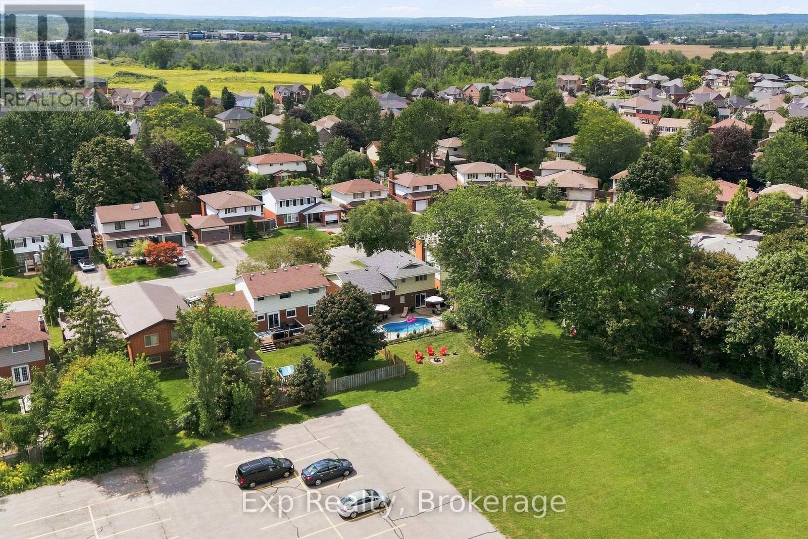 36 KENSINGTON CRESCENT - Image 39