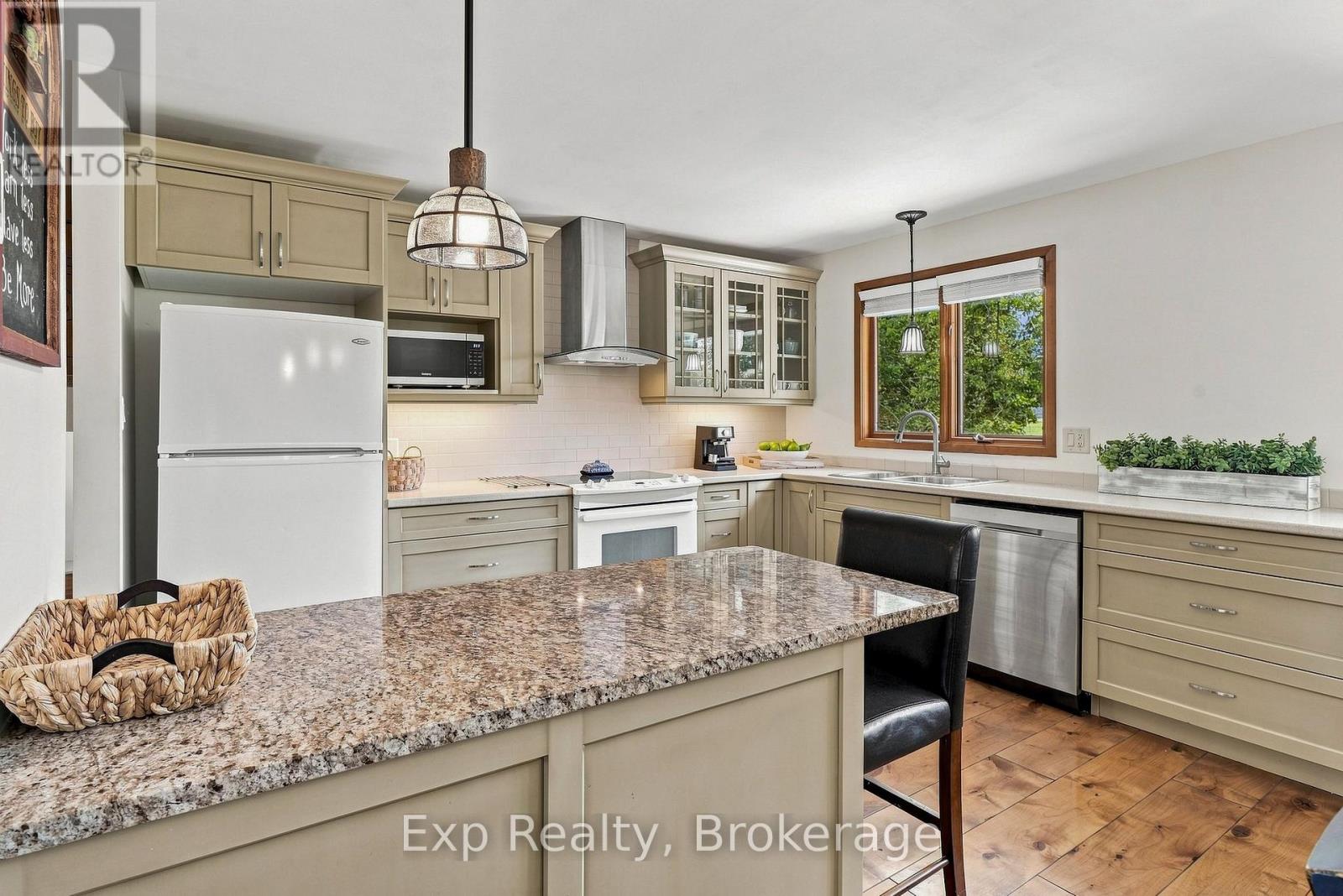 36 KENSINGTON CRESCENT - Image 6