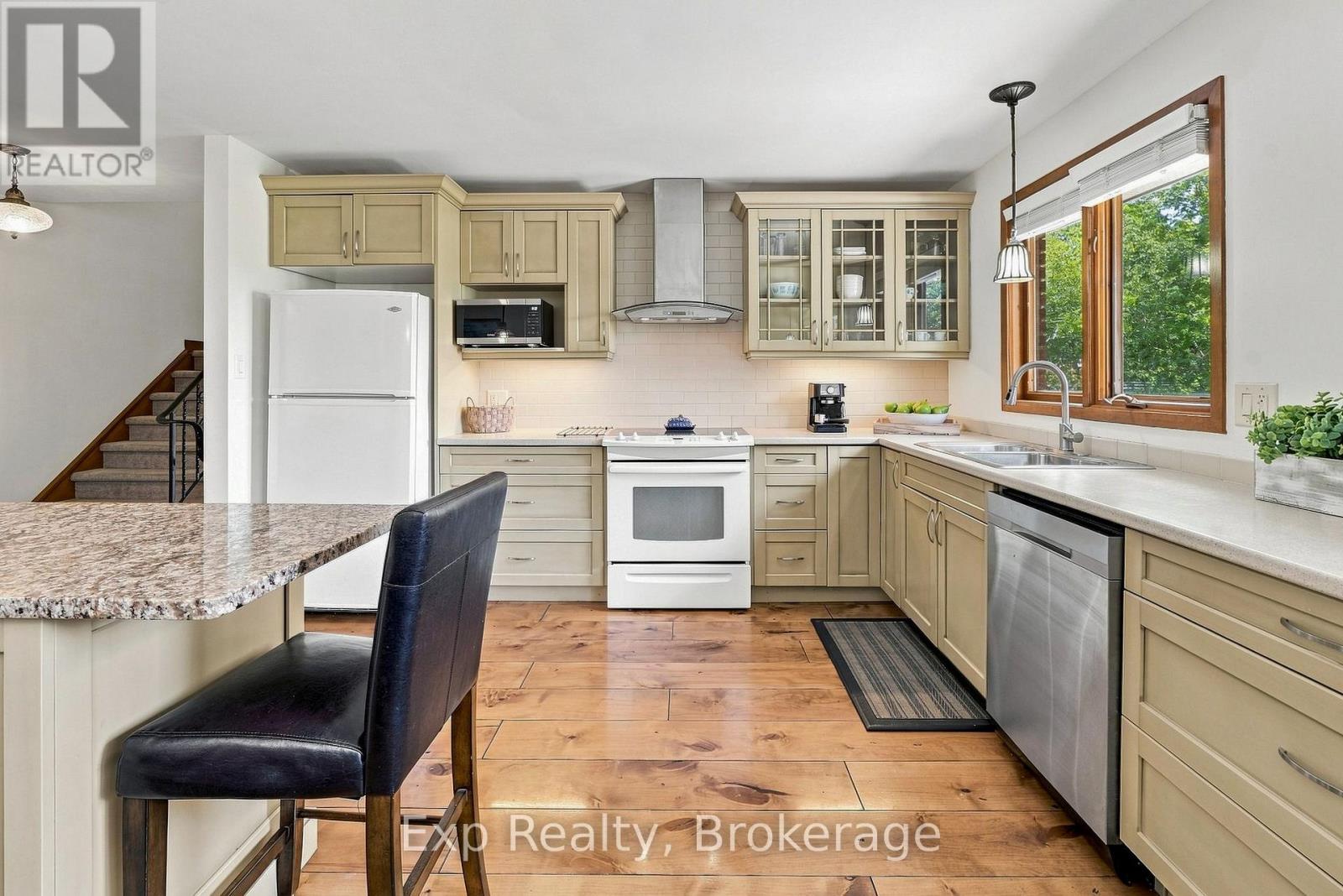 36 KENSINGTON CRESCENT - Image 7