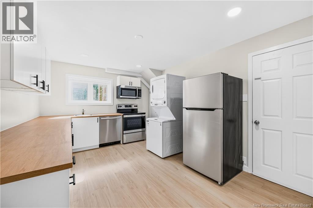 20 Connaught Avenue - 37