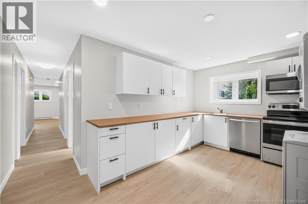 20 Connaught Avenue - Image 34
