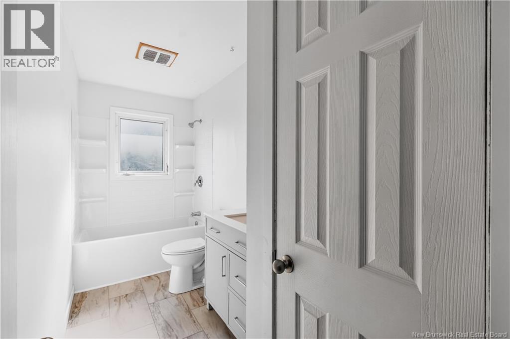 20 Connaught Avenue - Image 15
