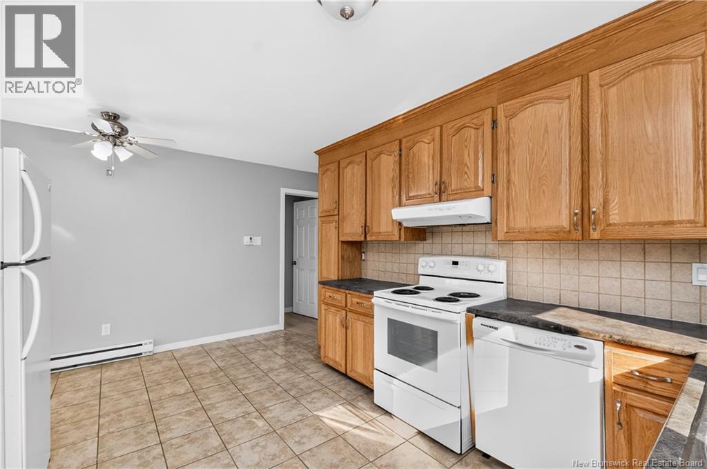 20 Connaught Avenue - Image 19