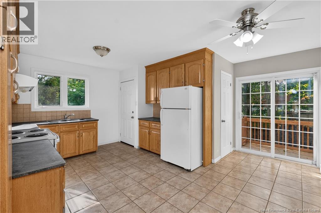 20 Connaught Avenue - Image 18