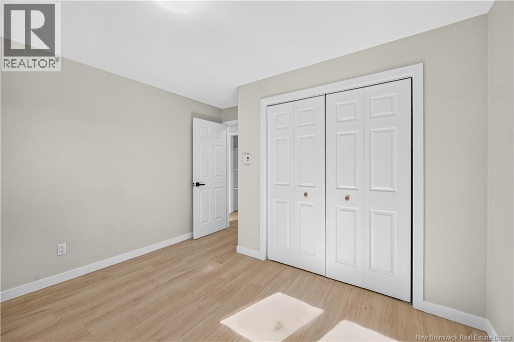 20 Connaught Avenue - Image 27