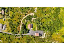 11 Jones Road thumbnail 13
