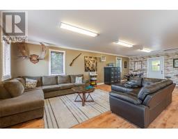 11 Jones Road thumbnail 46