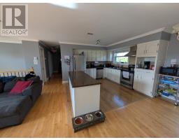 32 Wyatt Boulevard thumbnail 5