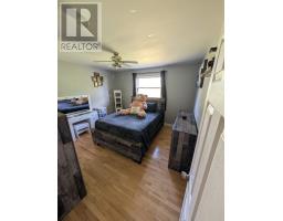 32 Wyatt Boulevard thumbnail 6