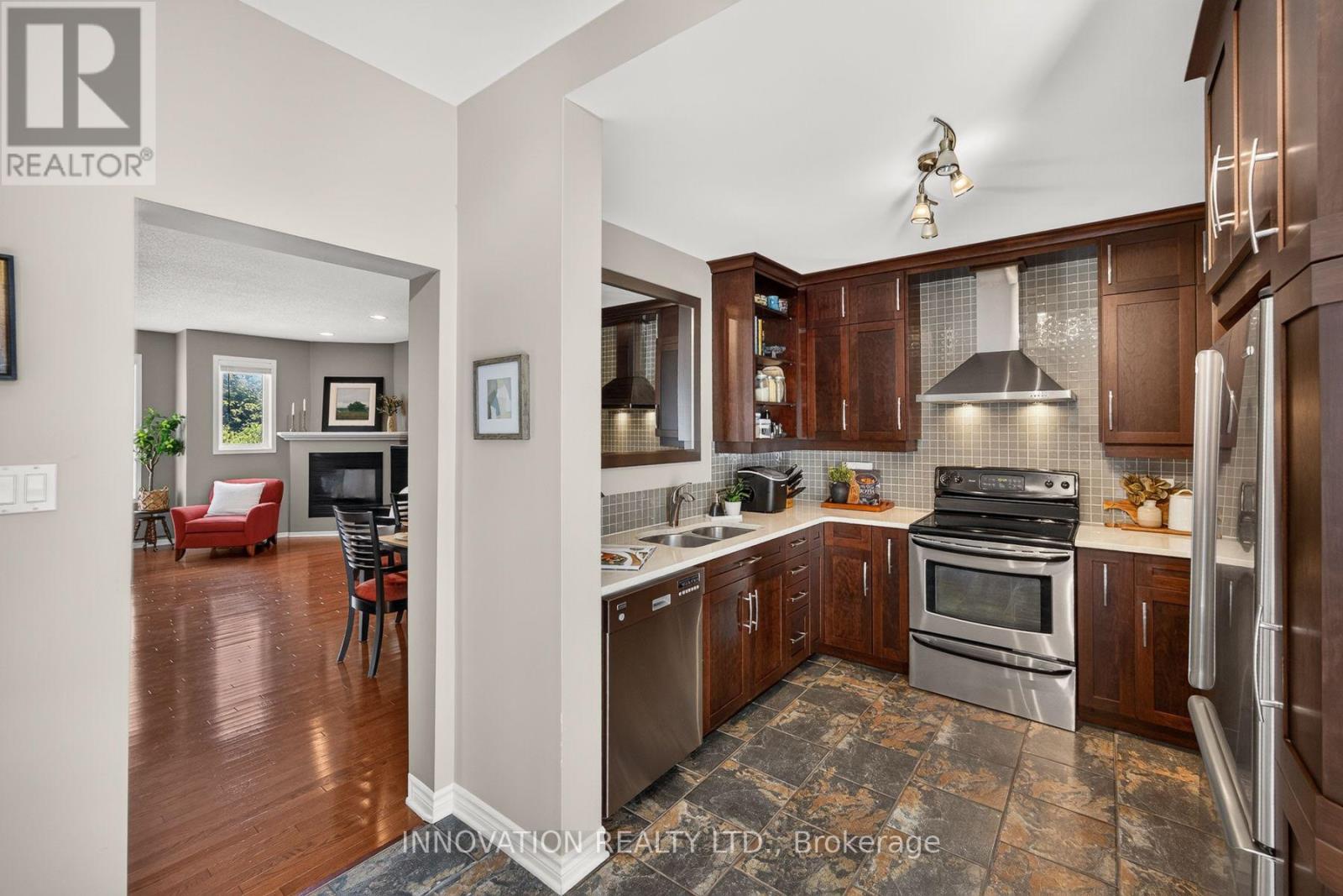 192 CLEARVIEW AVENUE - 23