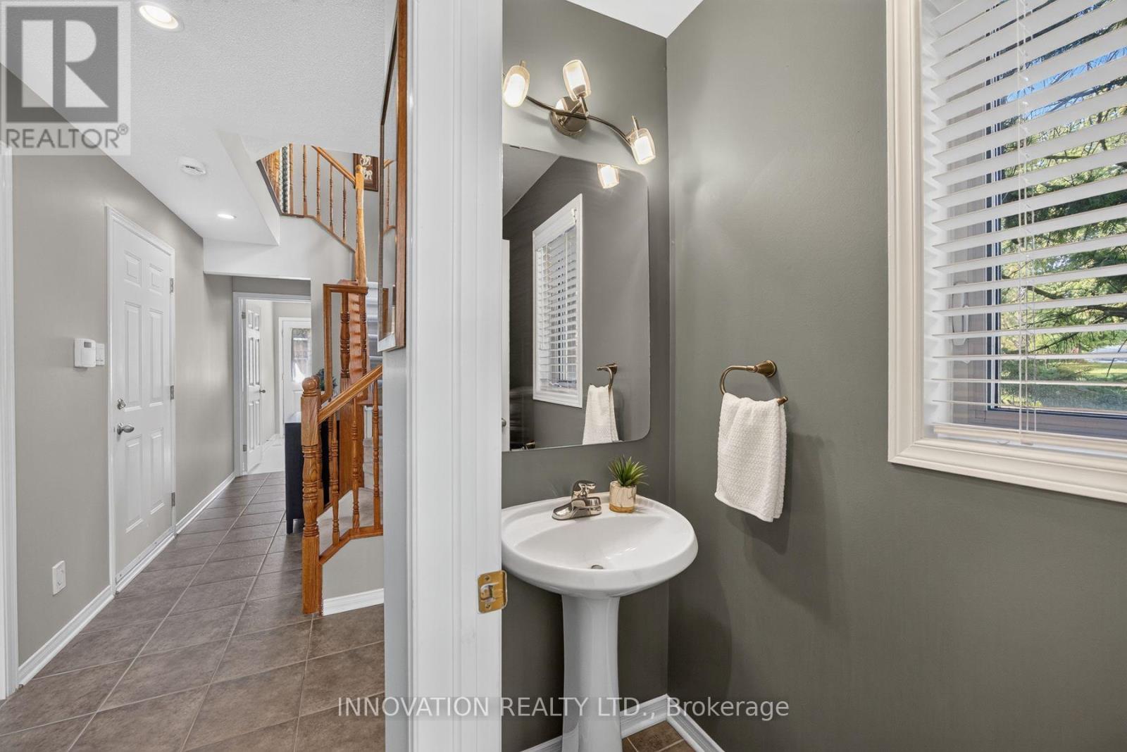 3 Bed, 3 Bath House for Sale in Ottawa – 192 CLEARVIEW AVENUE, Ottawa – MLS# X13685838 - Image 9
