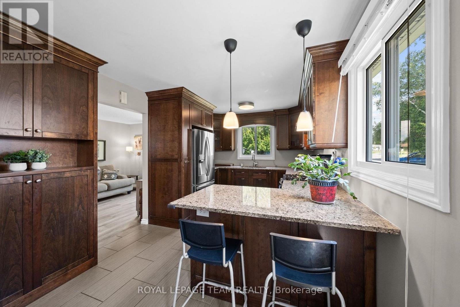 27 BALLANTRAE WAY - 15