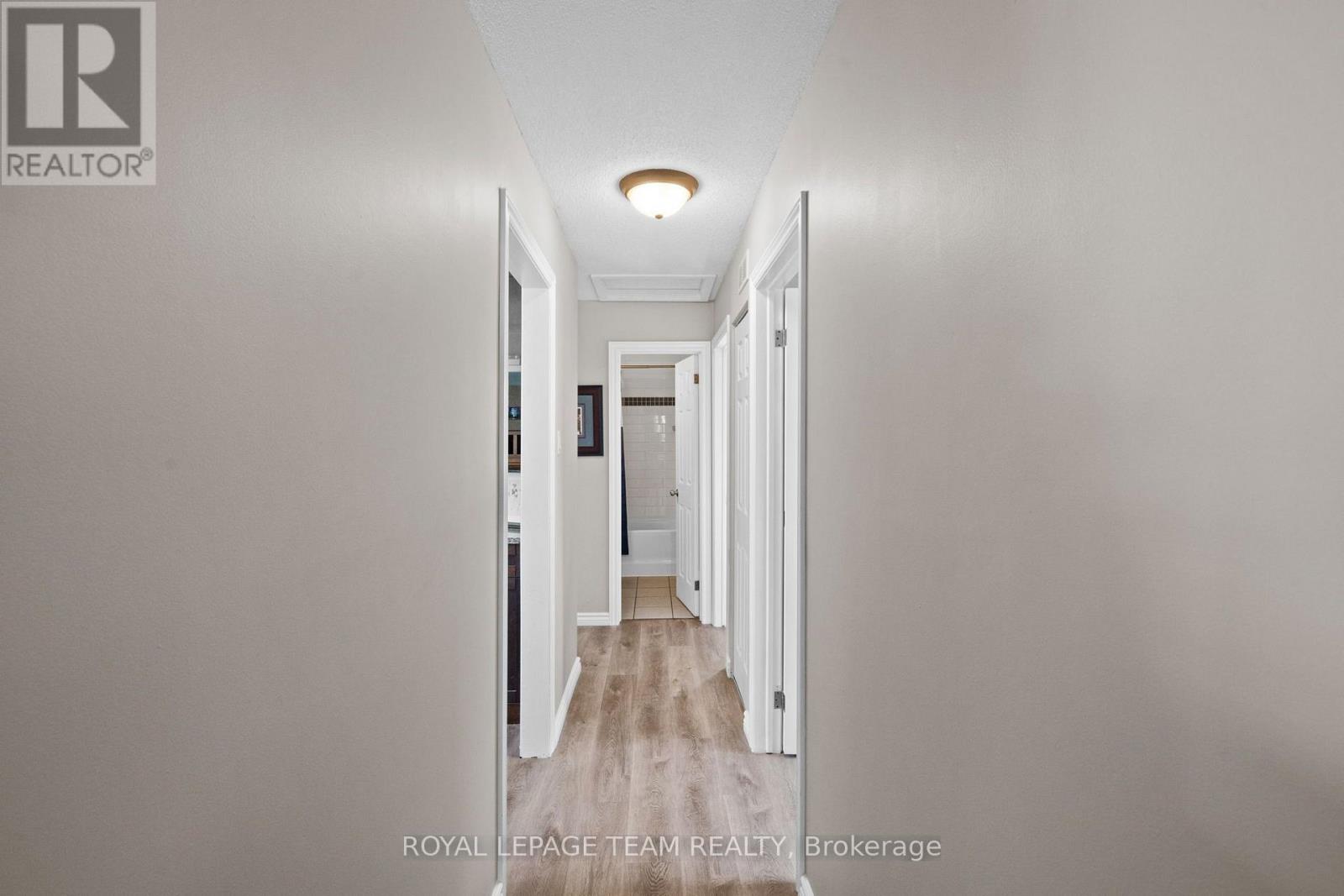 27 BALLANTRAE WAY - 18