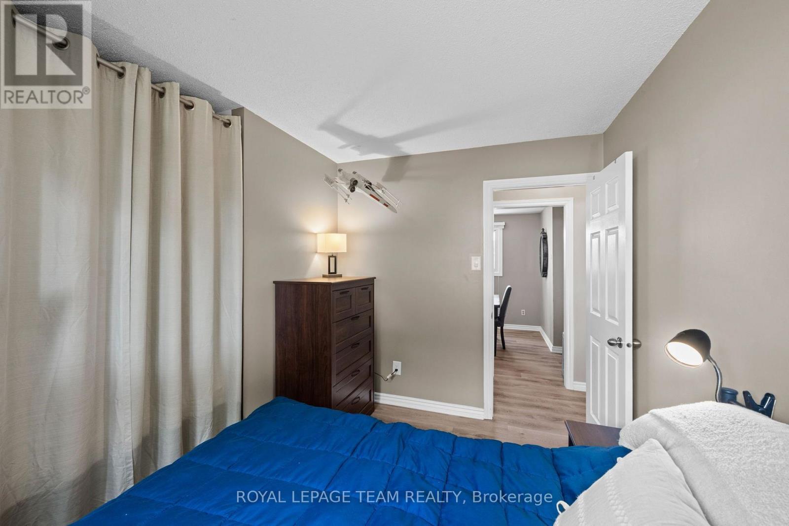 27 BALLANTRAE WAY - 22