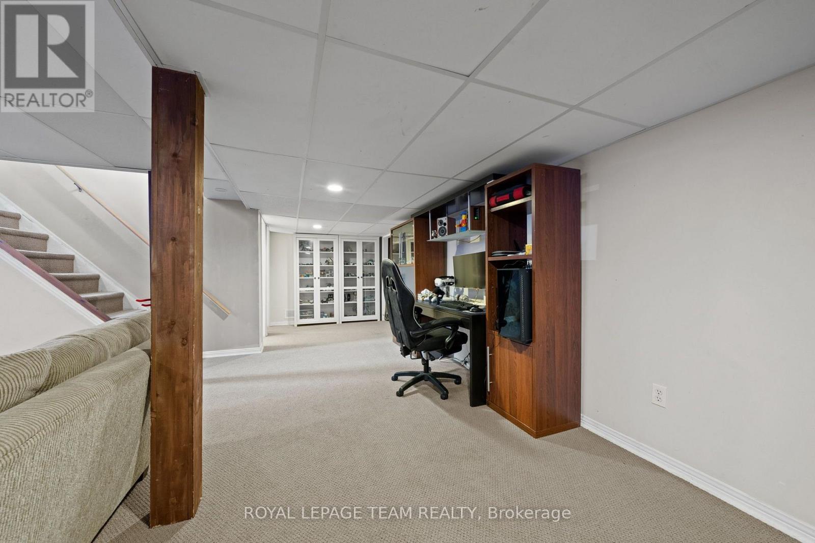 27 BALLANTRAE WAY - 28
