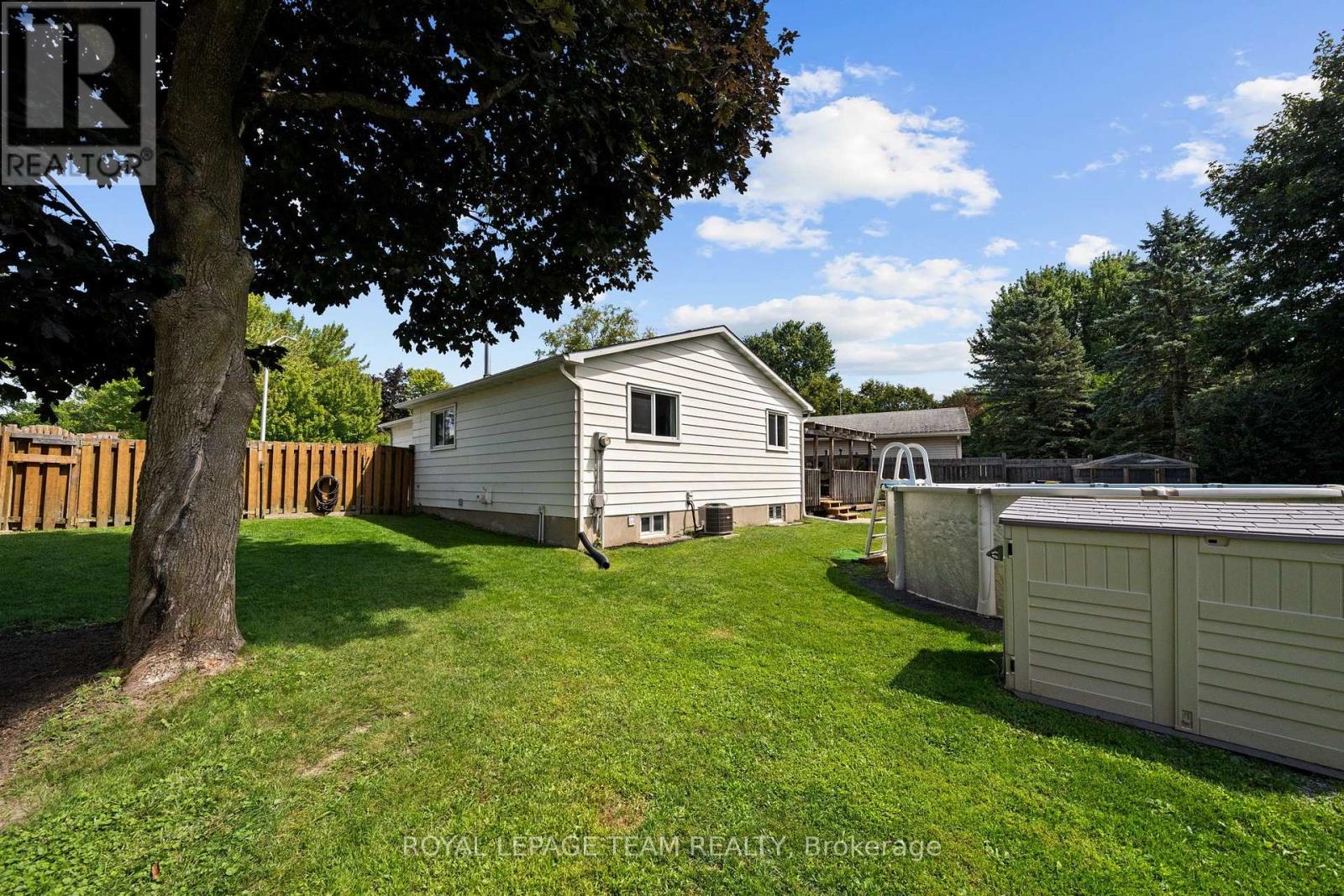 27 BALLANTRAE WAY - 34