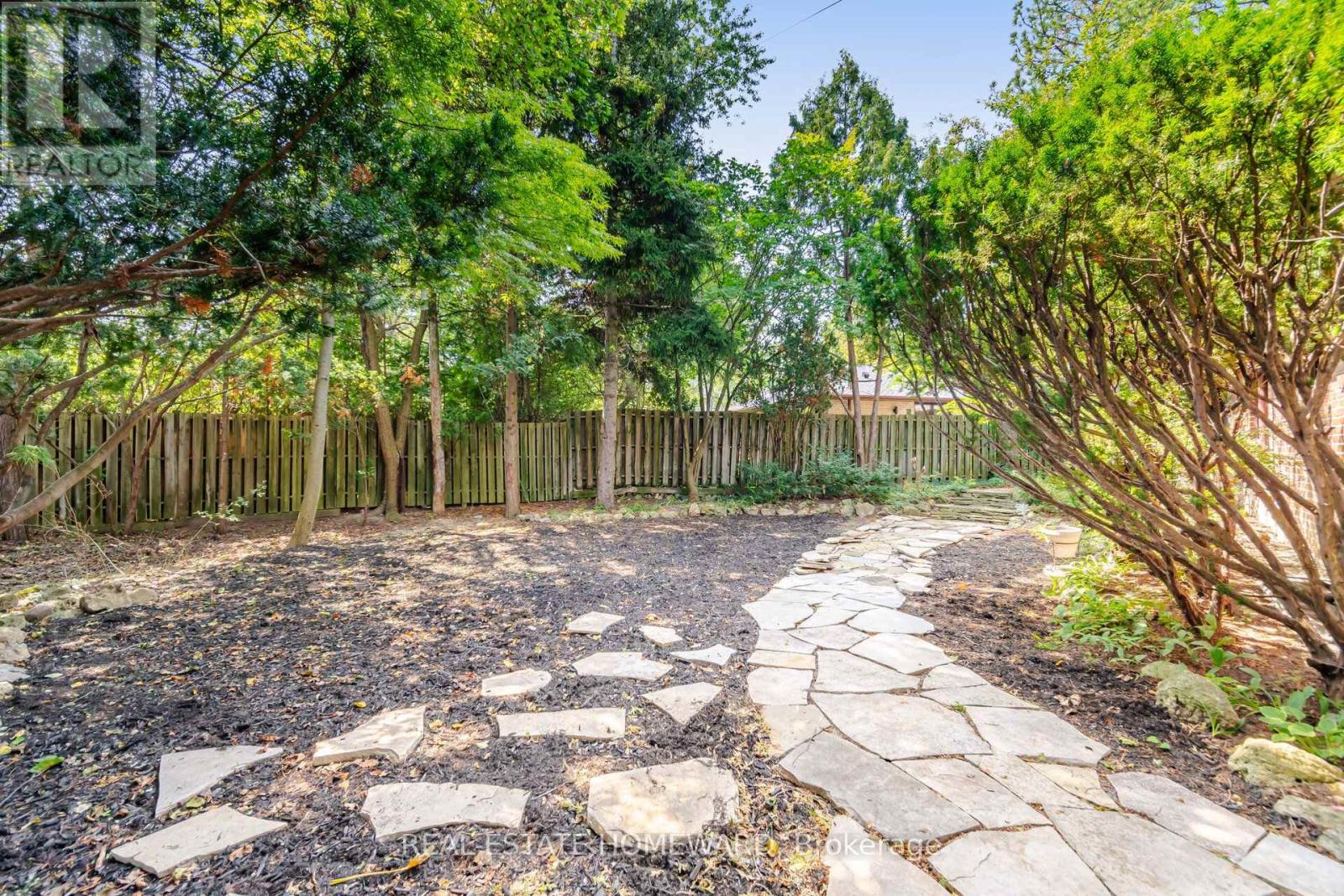 3 SHADWELL PLACE - 31