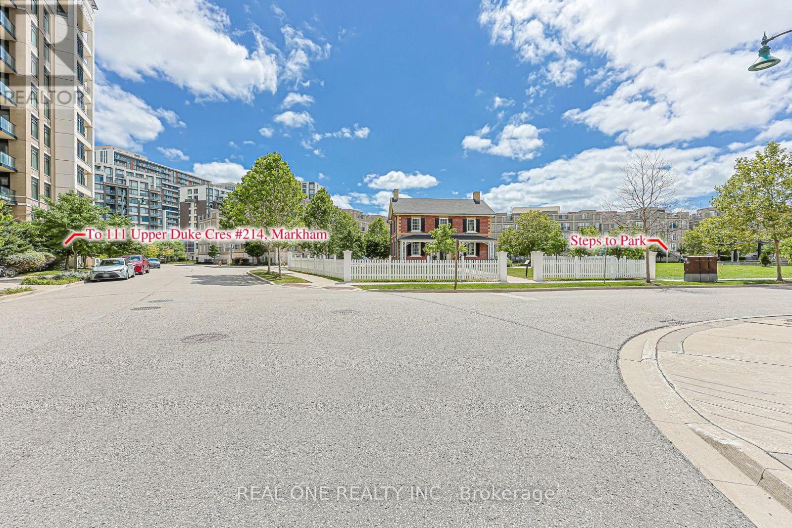 #214 111 UPPER DUKE CRESCENT - Image 36