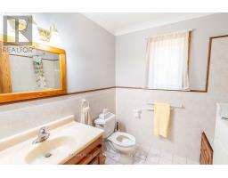1889 South Horn Lake Road, Magnetawan, ON P0A1P0 Photo 15