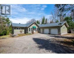 1889 South Horn Lake Road, Magnetawan, ON P0A1P0 Photo 24