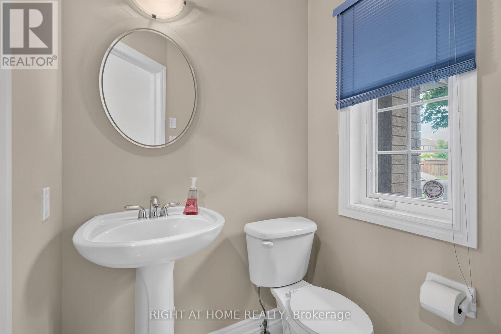 2 Bed, 3 Bath House for Sale in Ottawa – 2022 MELETTE CRESCENT, Ottawa – MLS# X13685912 - Image 18