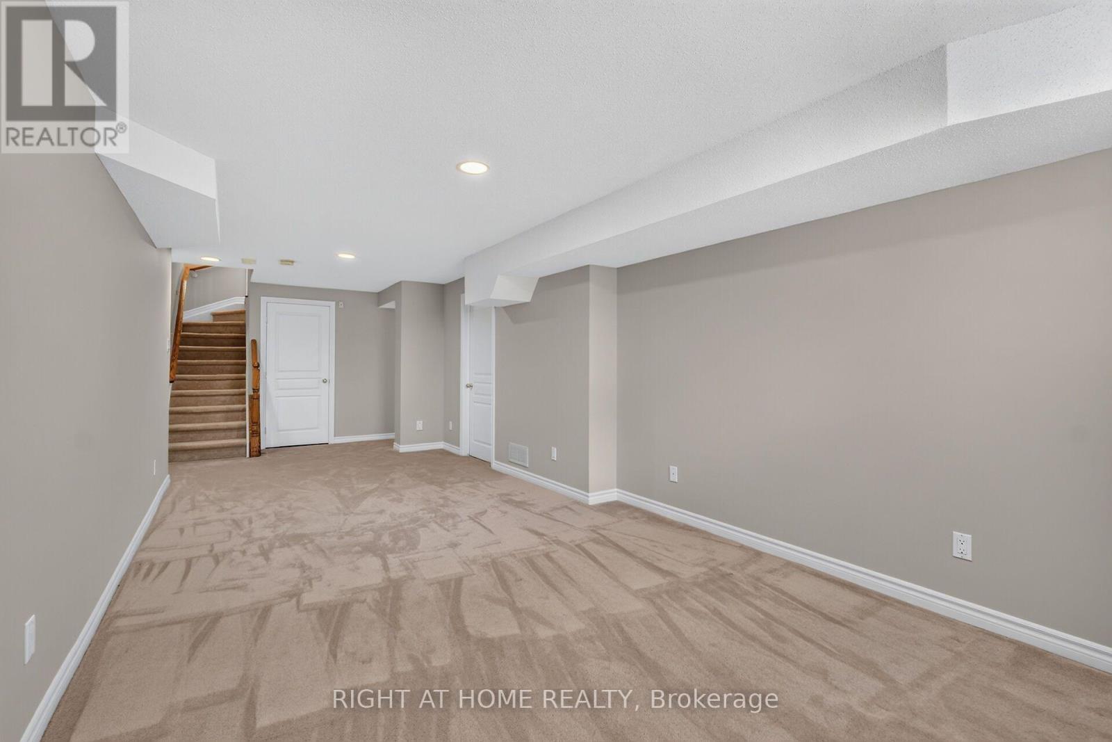 2 Bed, 3 Bath House for Sale in Ottawa – 2022 MELETTE CRESCENT, Ottawa – MLS# X13685912 - Image 35