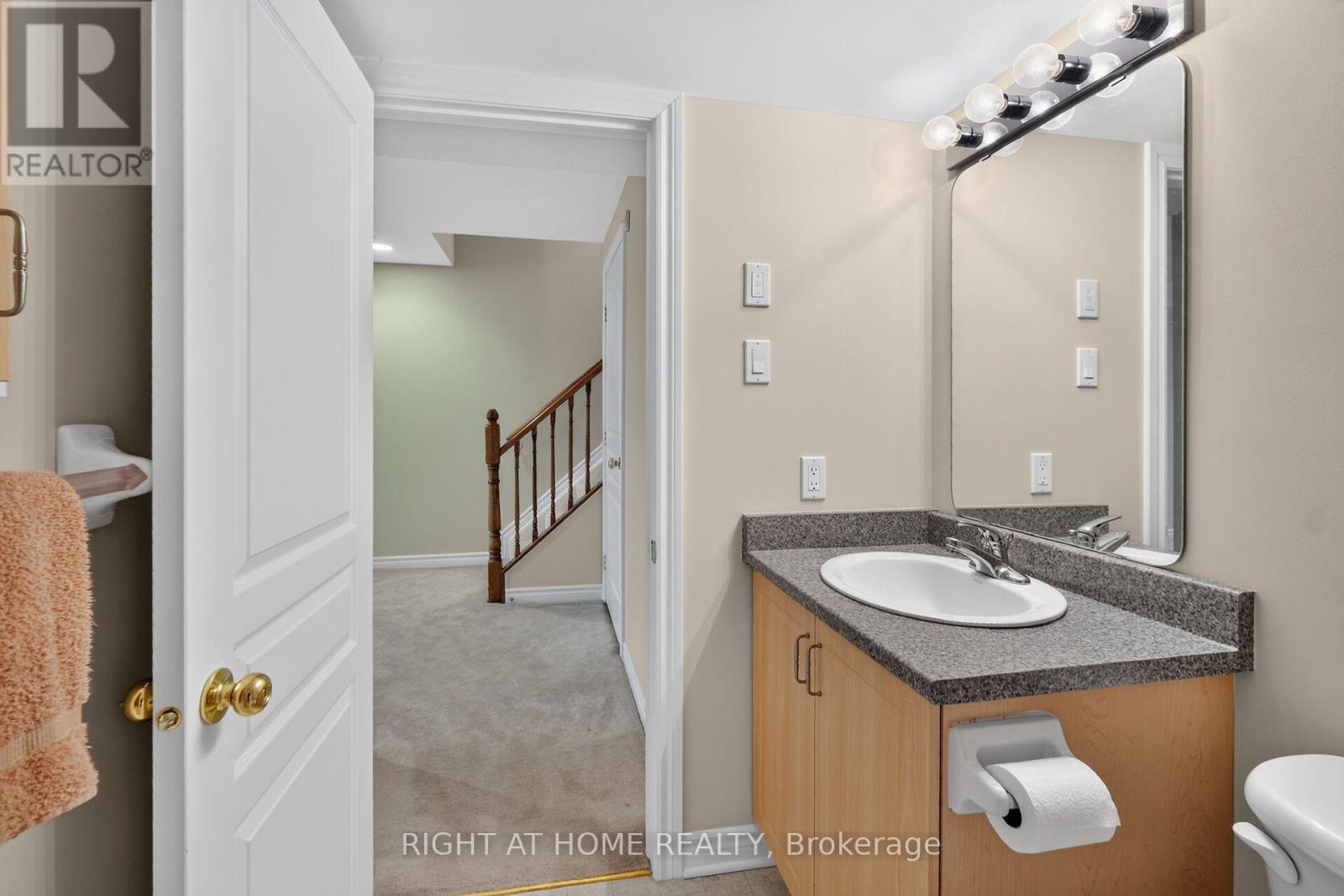 2 Bed, 3 Bath House for Sale in Ottawa – 2022 MELETTE CRESCENT, Ottawa – MLS# X13685912 - Image 37