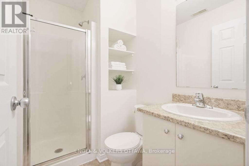 2 Bed, 3 Bath House for Sale in Ottawa – 270 ESPIN HEIGHTS, Ottawa – MLS# X13685920 - Image 20