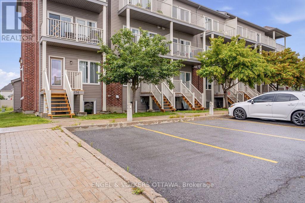 2 Bed, 3 Bath House for Sale in Ottawa – 270 ESPIN HEIGHTS, Ottawa – MLS# X13685920 - Image 29