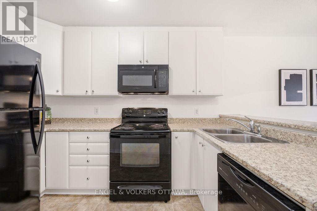 2 Bed, 3 Bath House for Sale in Ottawa – 270 ESPIN HEIGHTS, Ottawa – MLS# X13685920 - Image 9