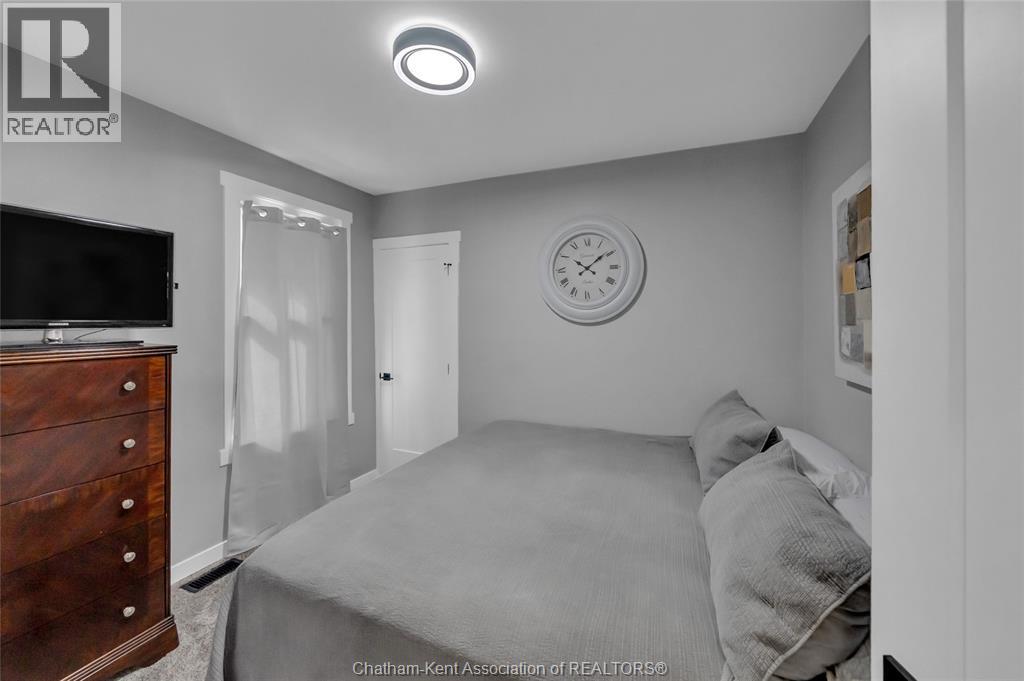 71 Forest STREET - Image 20