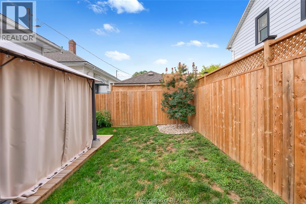 71 Forest STREET - Image 37